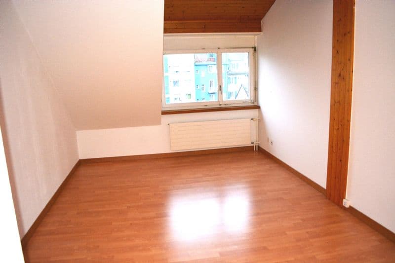 Appartement en duplex de 2,5 pièces à proximité de la gare (5)