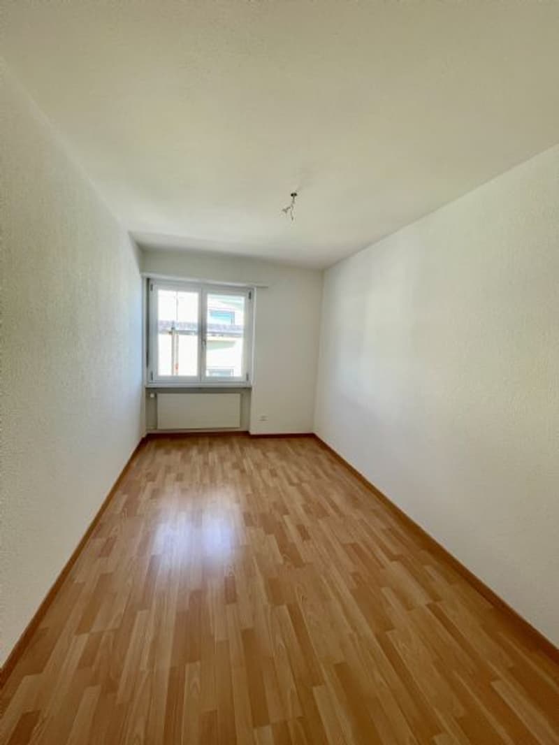 4.5 Zimmerwohnung mit Weitsicht komplett saniert (11)