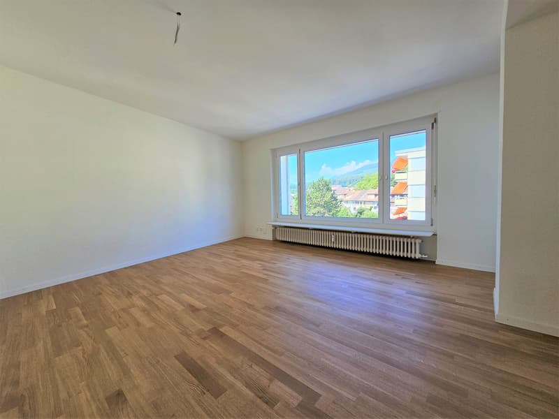 Zimmer 1 mit Ausgang zu Balkon