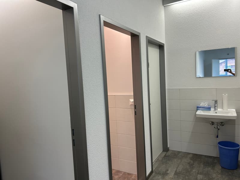 Modern office on the 1st floor in a central location in Wangen b. Olten – available immediately (9)