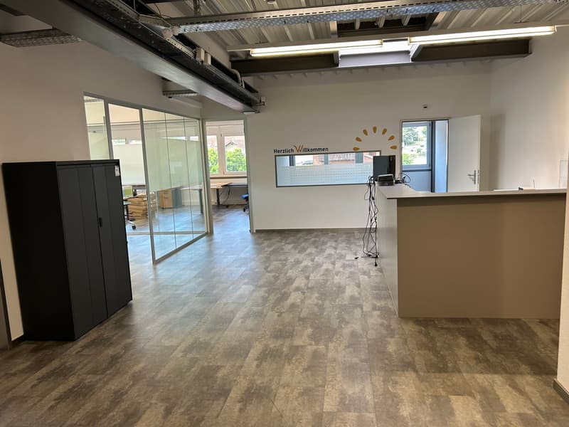 Modern office on the 1st floor in a central location in Wangen b. Olten – available immediately (4)