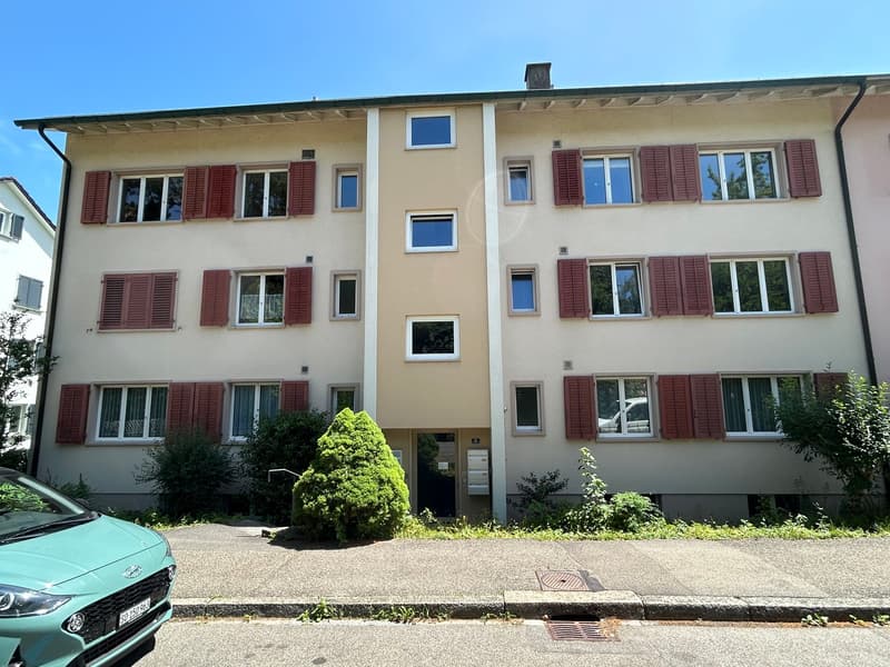 Ansicht Haldenstrasse mit Eingang und Treppenhaus