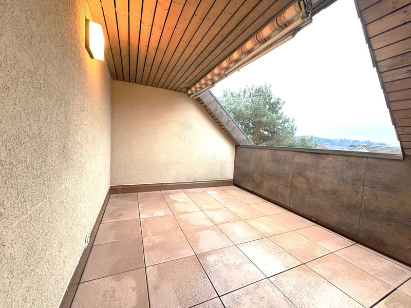 Bello e spazioso appartamento di 4,5 locali al 2° piano di una casa di 6 famiglie ben curata (9)