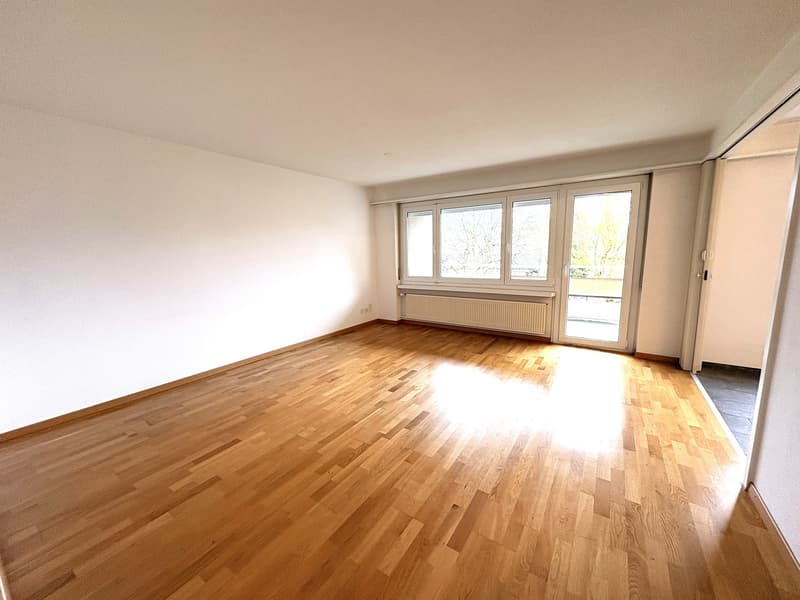 Attractive 3.5-room apartment on the high ground floor with balcony in Schöngrund (2)