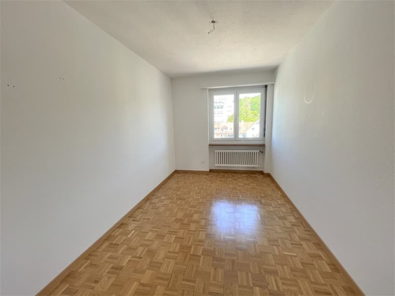 6 Nebenzimmer 1