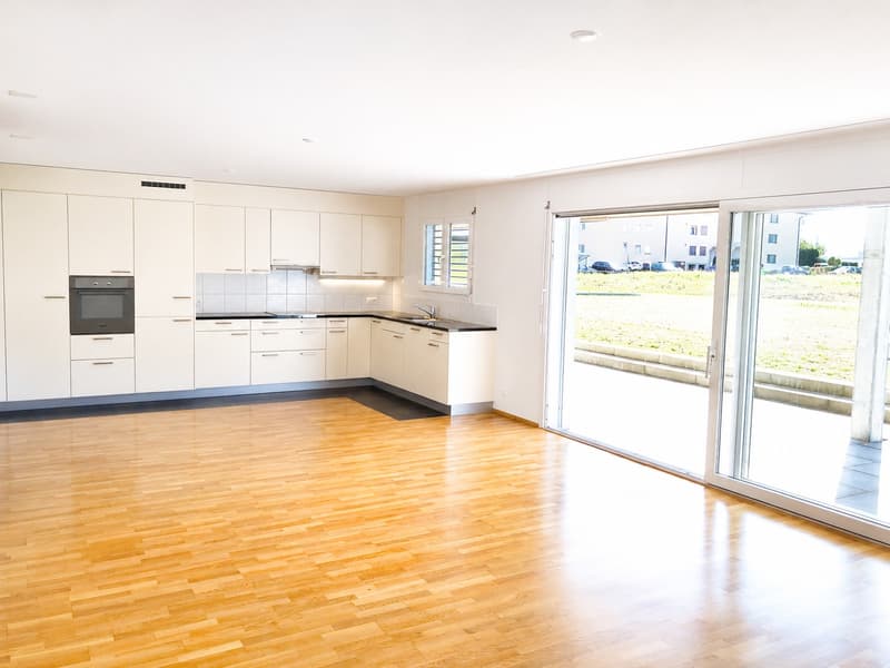 Schöne 4.5-Zimmer-Wohnung mit Balkon und Aussicht in Kappel (2)