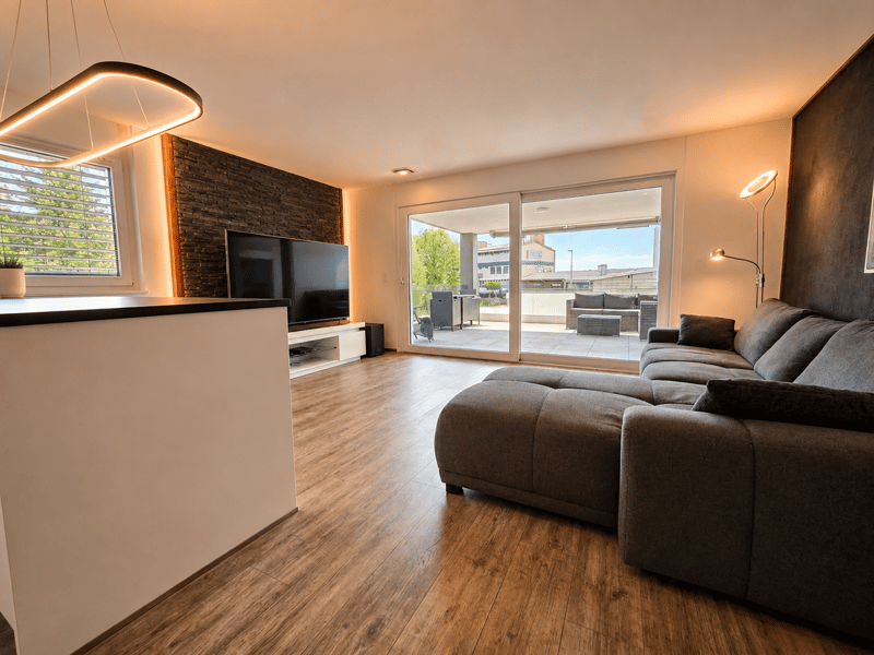Exklusive 2.5-Zimmer-Wohnung mit grosser Balkonfläche 36,5 m2 (3)