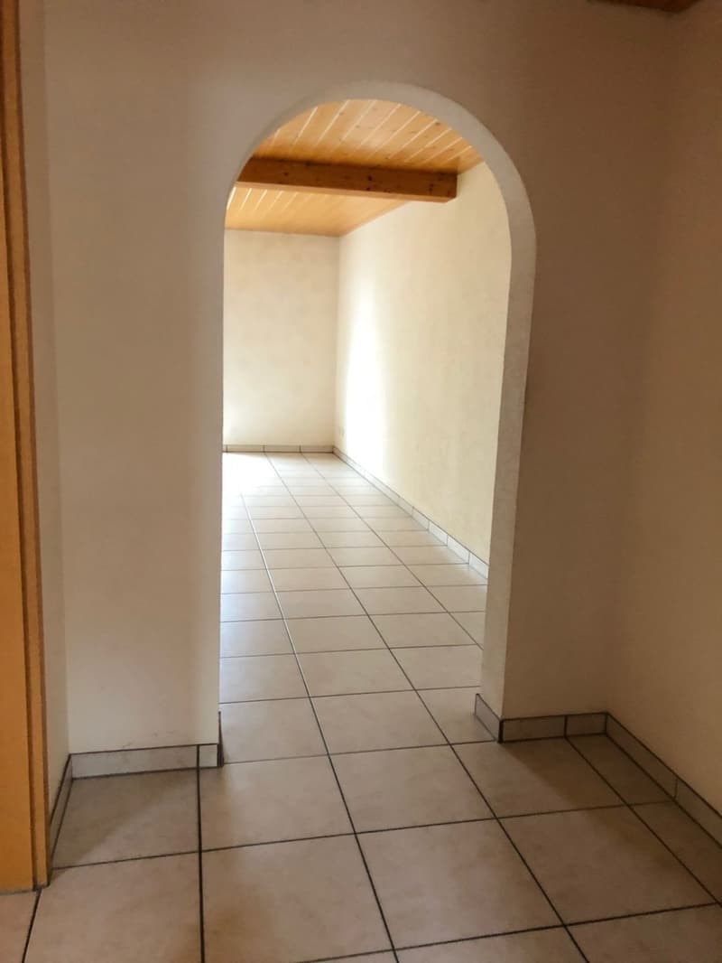 Gemütliche 3.5-Zimmerwohnung in ruhigem Mehrfamilienhaus in Welschenrohr (7)
