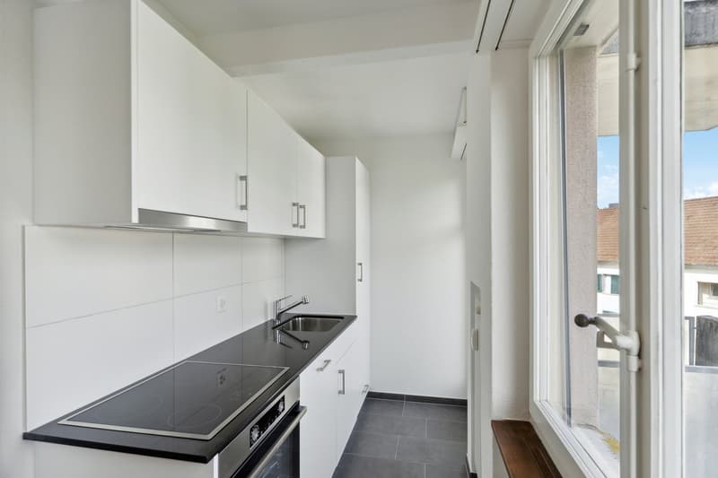 Studio confortable avec balcon (3)