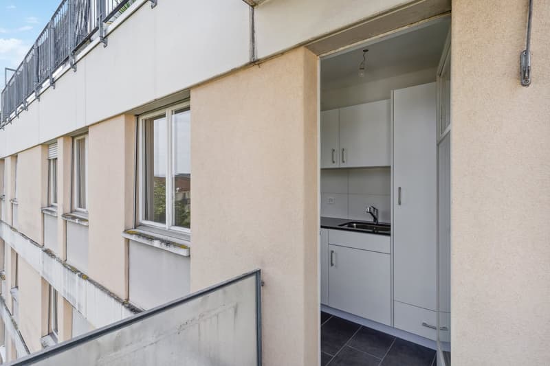 Studio confortable avec balcon (10)