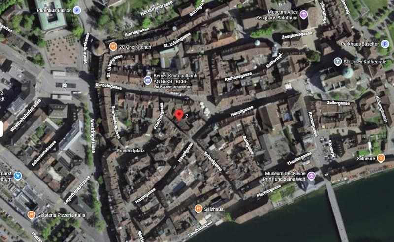 Mitten in der Altstadt - Grosse Wohnung mit 2 Badezimmern und Reduit (15)