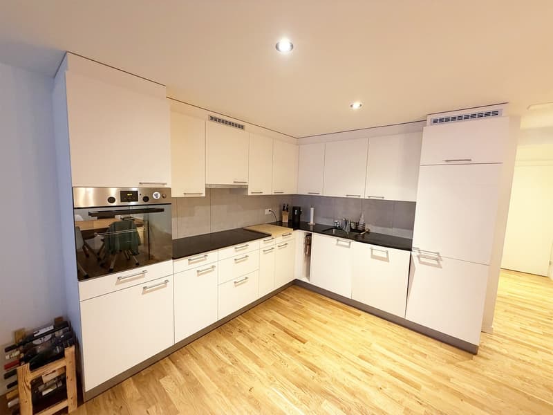 Modernisierte 3.5-Zimmer-Wohnung im Zentrum der Altstadt (3)