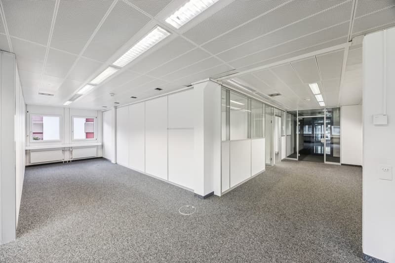 Moderne & klimatisierte Bürofläche im Talgut-Zentrum Ittigen – 280 m² sofort verfügbar (12)