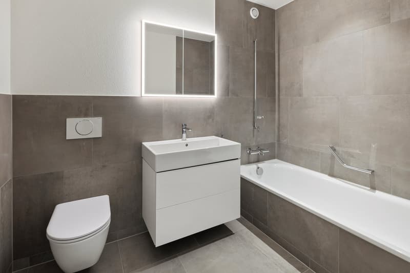 Badezimmer mit Badewanne