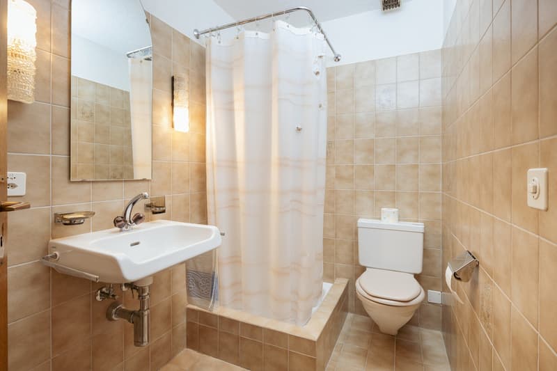 Charming 2.5-room maisonette apartment for sale in a quiet neighborhood (4)
