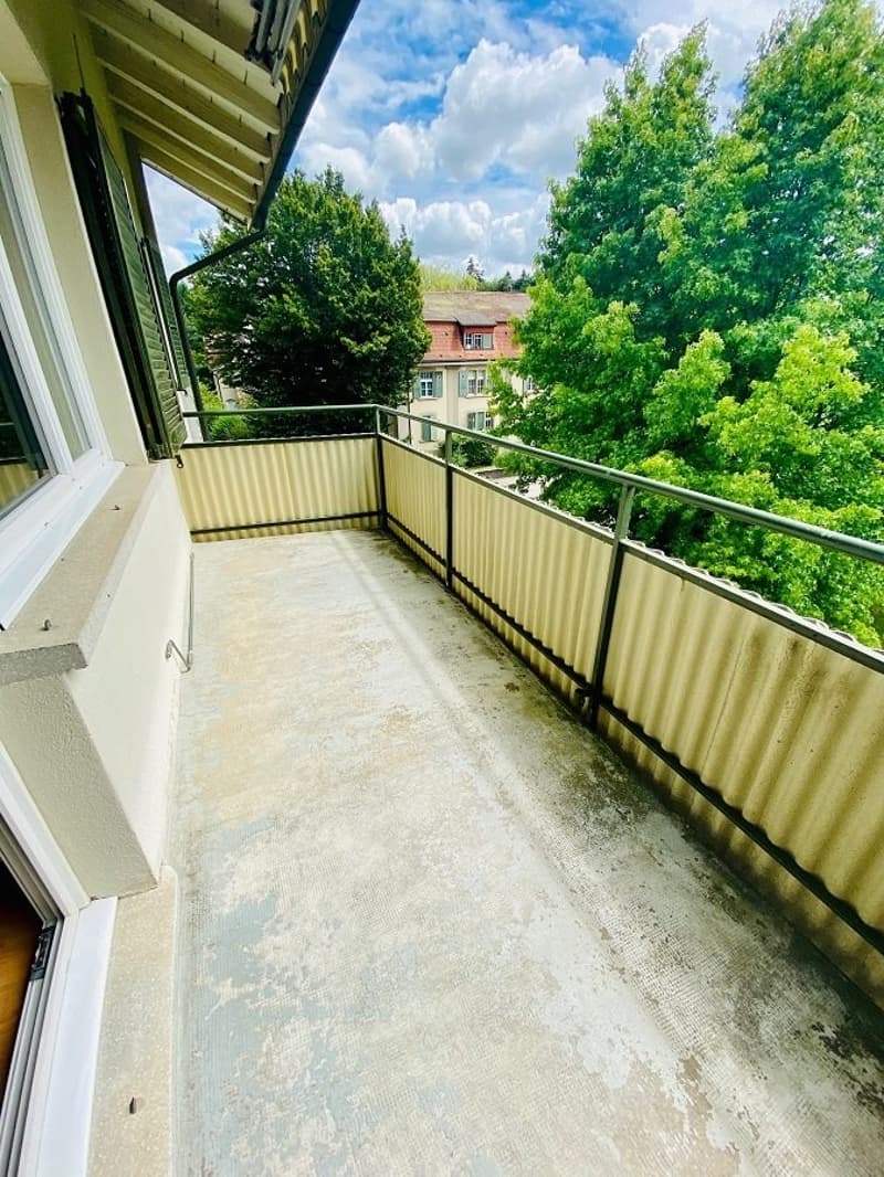 1930_1005_Balkon