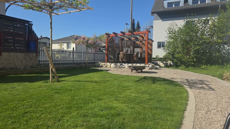 Detached 5-room single-family house with large garden in Kirchberg (1)