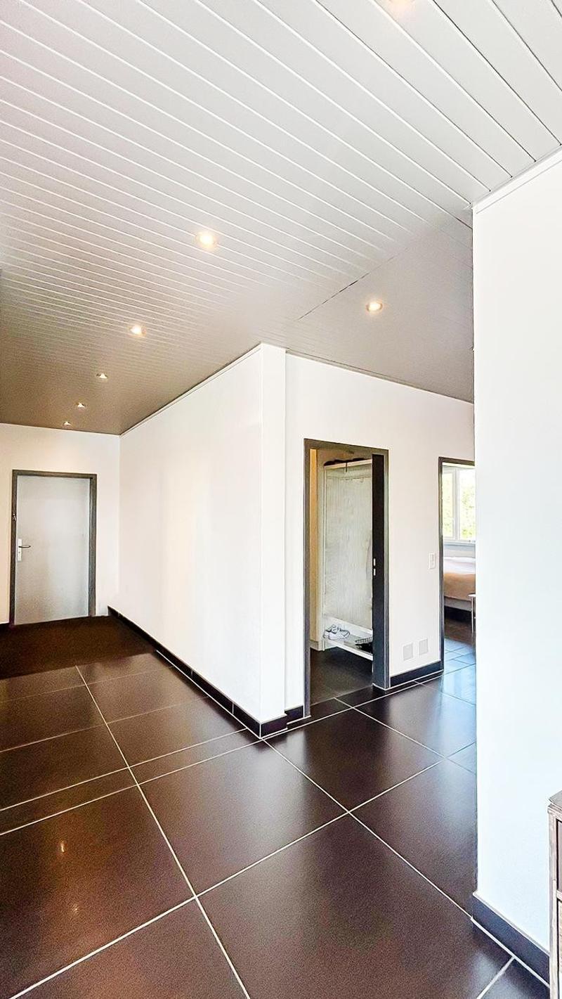 Grosszügige 4.5 Zimmer Wohnung inkl. Doppelgarage mit viel Privatsphäre und Dachterrasse (13)