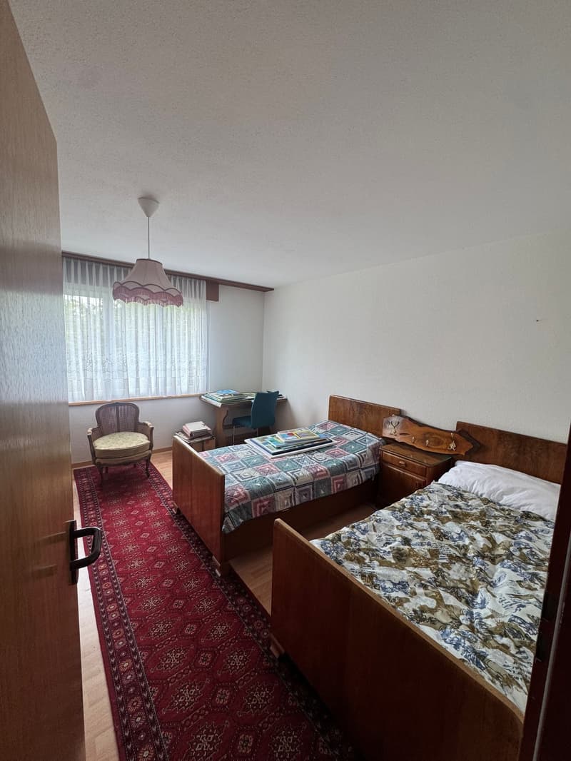 Sonnige 3.5-Zimmer-Wohnung mit Seesicht in Ipsach (6)