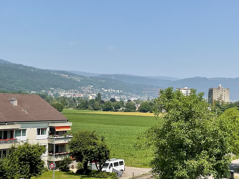 Sonnige 3.5-Zimmer-Wohnung mit Seesicht in Ipsach (10)