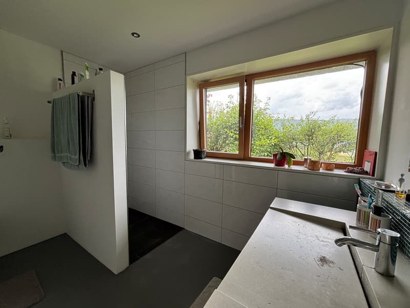 Ampia casa unifamiliare 5.5 locali a Bellmund (16)
