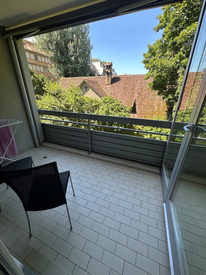 Appartamento di 3,5 locali con balcone a Biel (9)