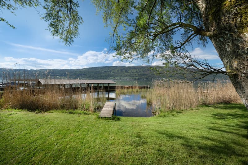 Terreno edificabile esclusivo sul lago di Bienne con capanno per barche (4)