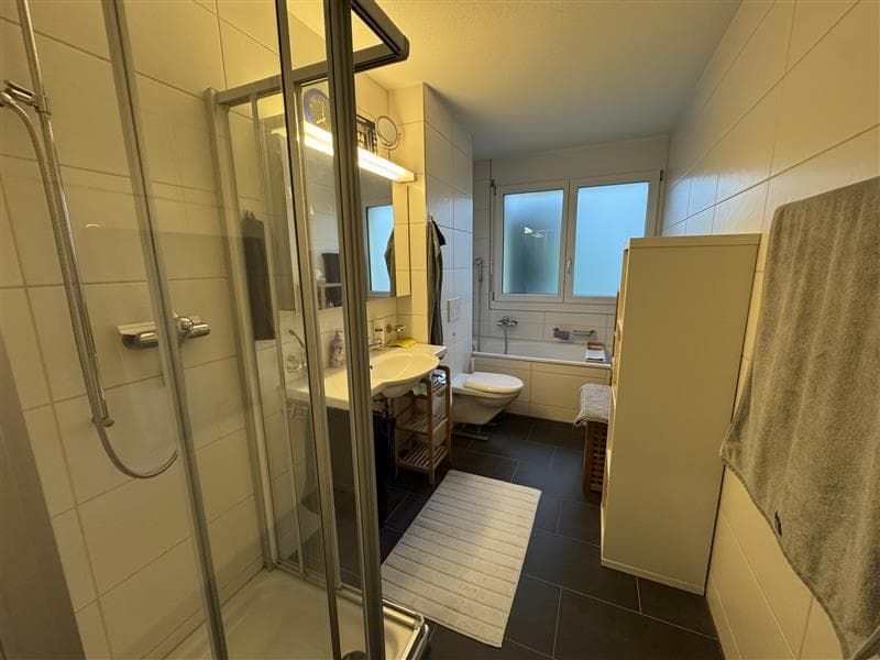 Appartement moderne 3.5 pièces à emplacement surélevé ! (3)