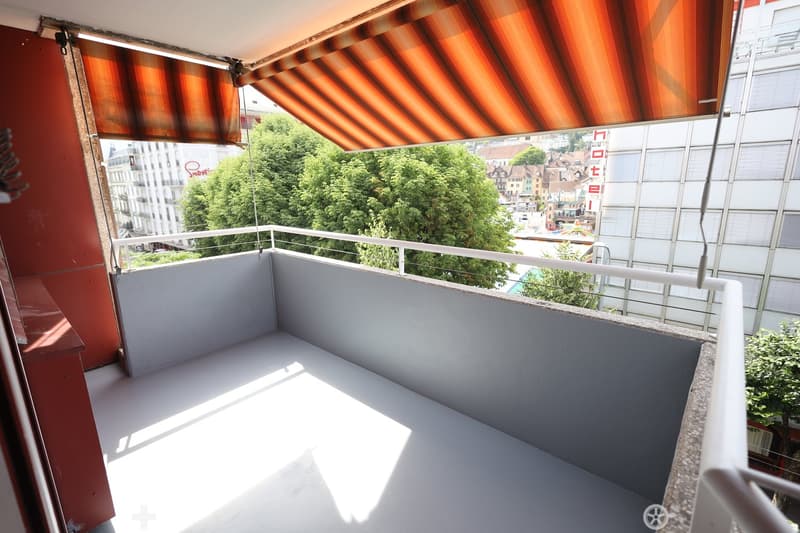 Helle 4.5-Zimmer-Wohnung mit Balkon im Zentrum von Biel (5)