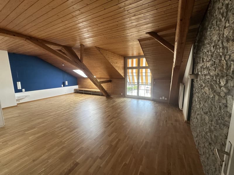 Charmante 4.5-Zimmerwohnung Duplex im Herzen von Nidau (6)