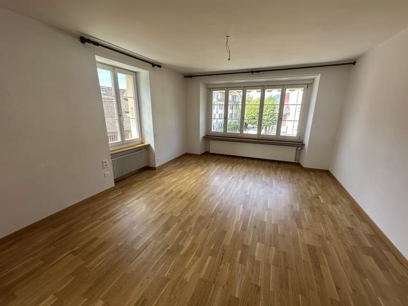 Charmante 4.5-Zimmerwohnung Duplex im Herzen von Nidau (3)