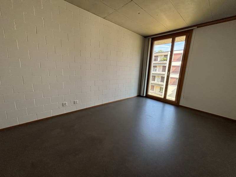 Bright 4.5-room duplex apartment with balcony in Biel (7)