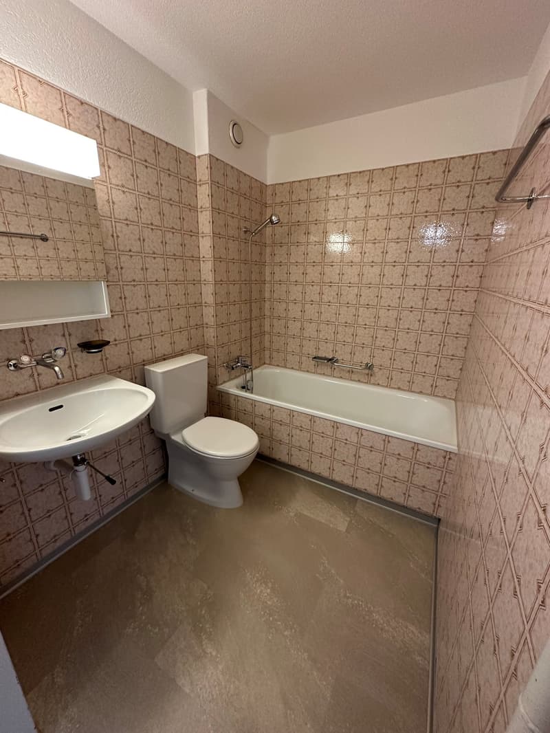 Praktische 2-Zimmerwohnung mitten in Biel (5)