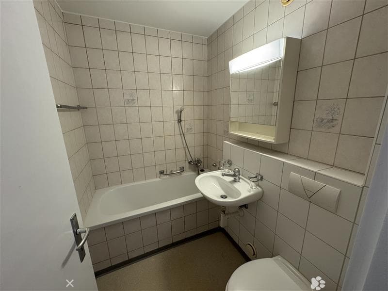 "Gemütliche 2-Zimmer-Wohnung in Biel" (2)
