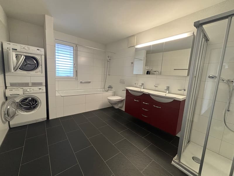 Helle 5.5-Zimmer-Wohnung mit Jurablick in Ipsach (9)