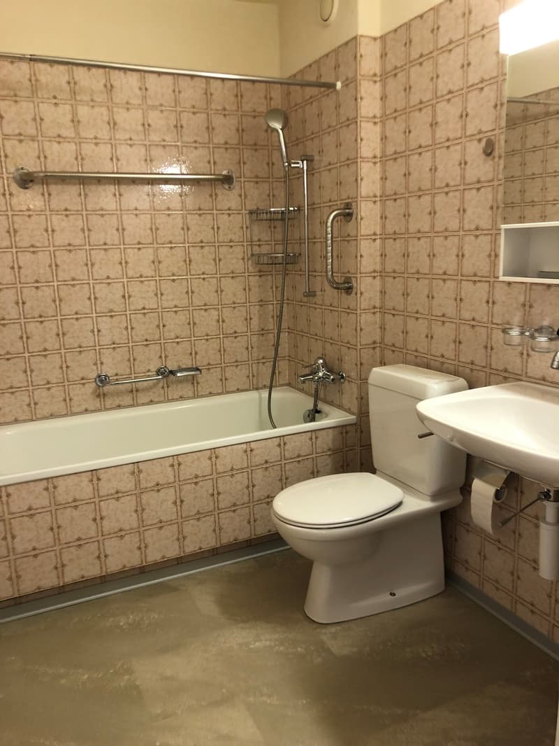 Praktische 2-Zimmerwohnung mitten in Biel (5)