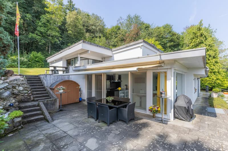 Idyllic Hideaway with Fantastic Panoramic View (2)