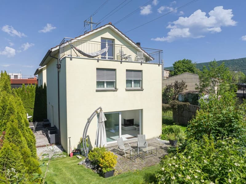 Detached single-family house in a central location in Wettingen (1)
