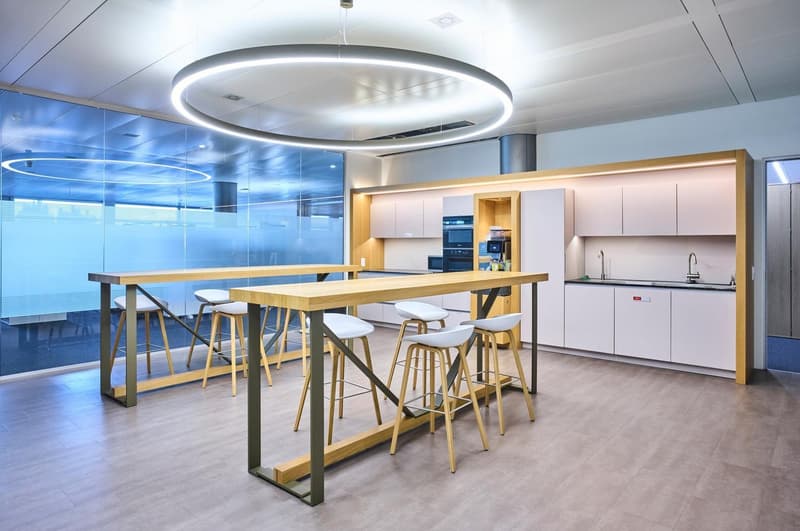 Ihr neuer Unternehmens-Hub in Zürich-Altstetten – 692 m² Plug & Work im Medienpark (7)