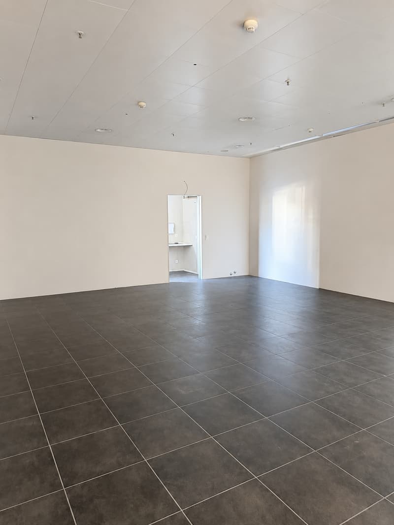 88 m² Retail-/Verkaufsfläche neben Eingang (7)