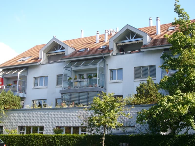 Top zentrale 5.5-Zimmerwohnung mit sonnigem Balkon (1)