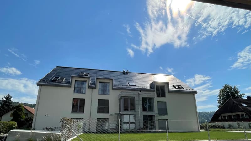 Moderne 4.5-Zimmer-Dachwohnung mit Galerie und gedecktem Balkon (11)