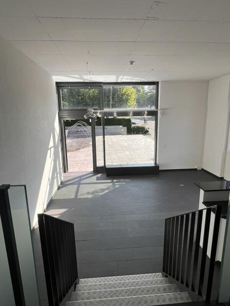 LOCALE COMMERCIALE - UFFICIO - SHOWROOM (7)