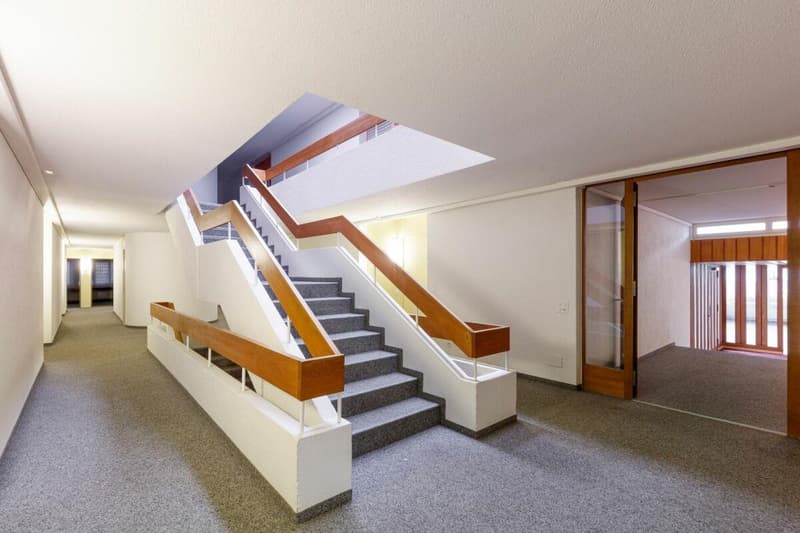 Korridor und Treppe