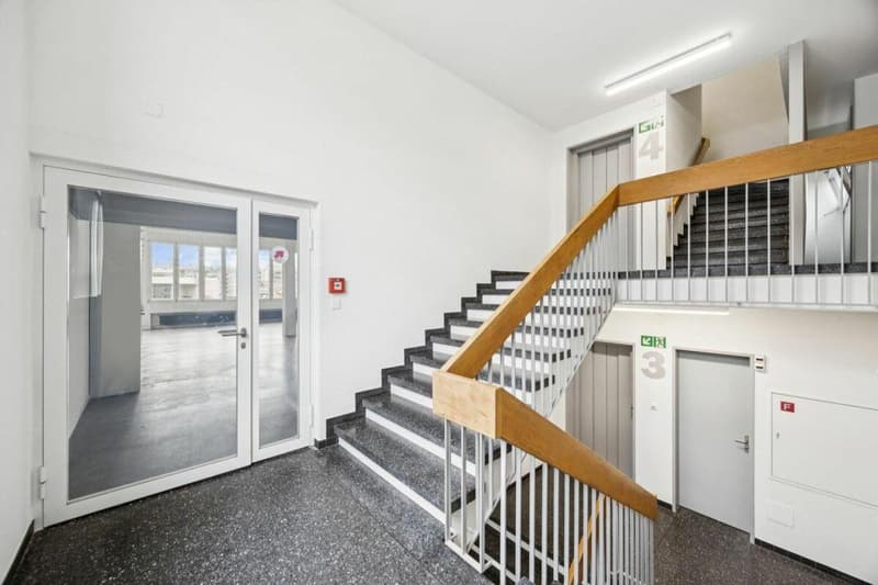 Spazio ufficio centrale in un edificio di alta qualità - progetta la tua nuova sede (8)