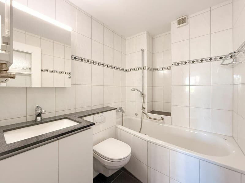 Appartement 3.5 pièces au 1er étage avec terrasse et balcon (3)
