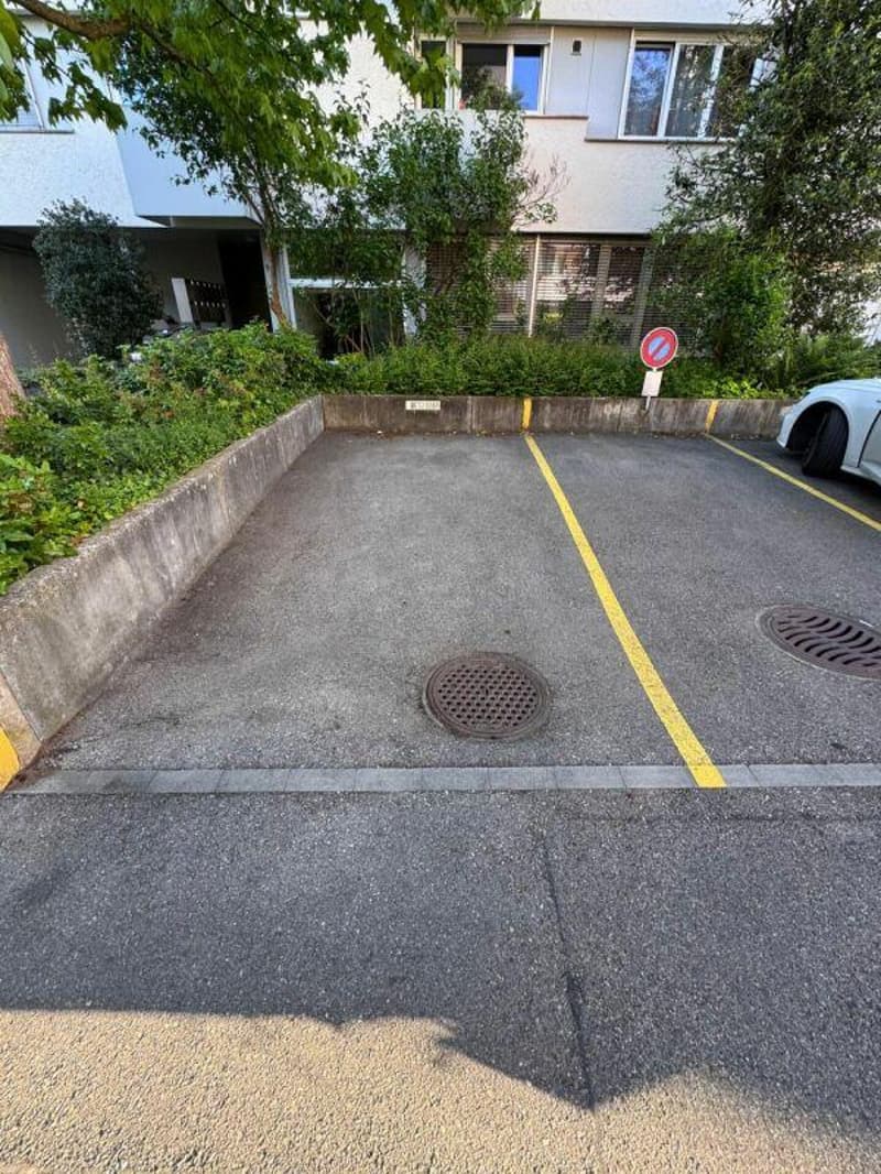 Parcheggio esterno in Länggasse (2)