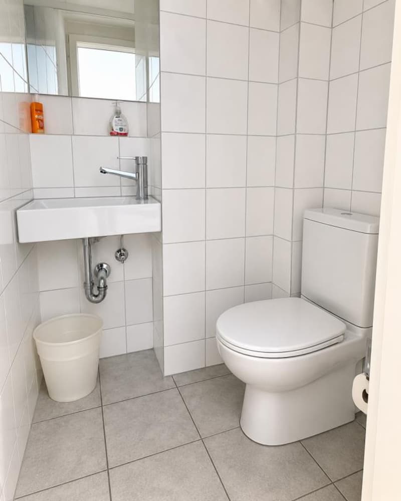 Zentralgelegene Büro- / Praxisräumlichkeiten suchen neue Mieter (9)