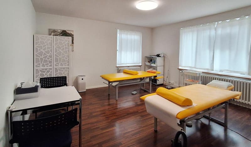 Zentralgelegene Büro- / Praxisräumlichkeiten suchen neue Mieter (5)