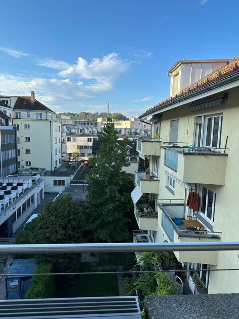 4-Bedroom Apartment in Central Location (1)